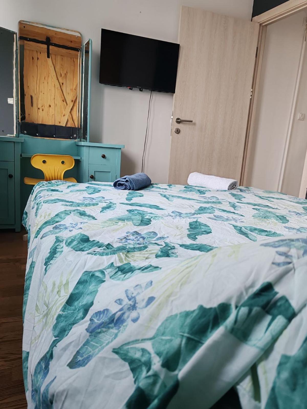 Spa Apartment Yang - Hot Tub, Sauna, Spa Novi Sad Luaran gambar